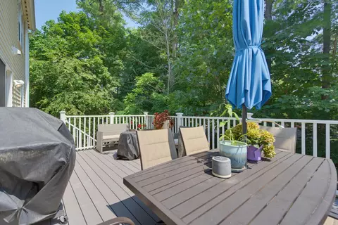 Exterior - 41 Samuel Hanson Ave, Dover, NH 03820 photo 5 of 10