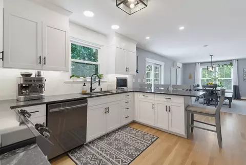 Kitchen - 41 Samuel Hanson Ave, Dover, NH 03820 photo 2 of 7