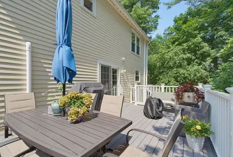 Exterior - 41 Samuel Hanson Ave, Dover, NH 03820 photo 4 of 10