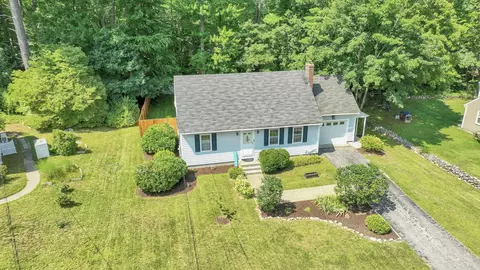 5 Woodward Dr, Milford, NH 03055