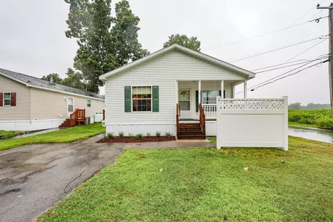 545 Elm St #1, Milford, NH 03055