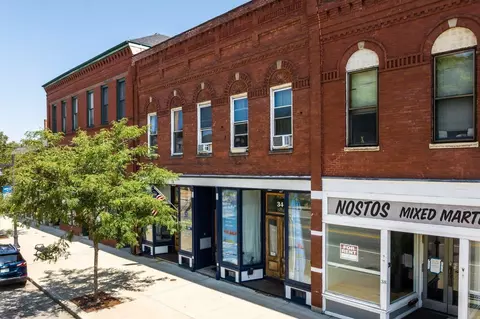 32 Market St #B, Somersworth, NH 03878