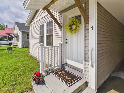 4 Cherry Tree Ln, Swanzey, NH 03446