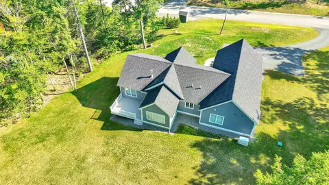 9 Arbor Rd, Epping, NH 03042 photo 3