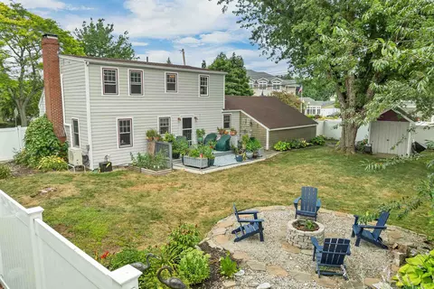 Exterior - 2 Belmont Cir, Hampton, NH 03842 photo 11 of 14