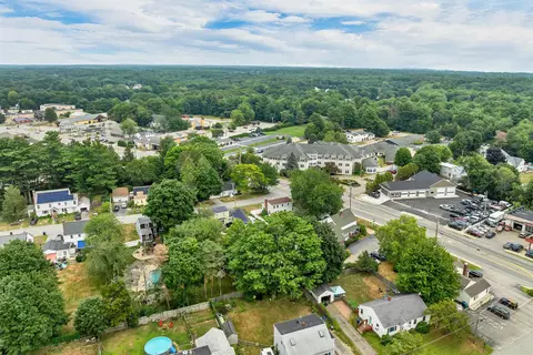 View/Area - 2 Belmont Cir, Hampton, NH 03842 photo 3 of 8