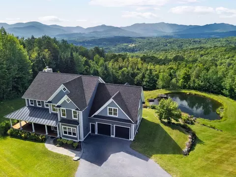 647 Putnam Forest Rd, Stowe, VT 05672