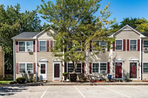 49 Harvell St #9, Manchester, NH 03102