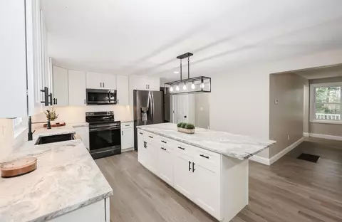 Kitchen - 157 Hooksett Rd, Auburn, NH 03032 photo 1 of 7