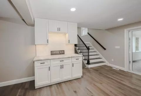Entry Way - 157 Hooksett Rd, Auburn, NH 03032 photo 1 of 4
