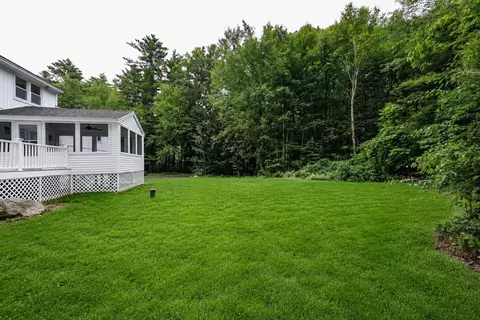 Exterior - 157 Hooksett Rd, Auburn, NH 03032 photo 11 of 12