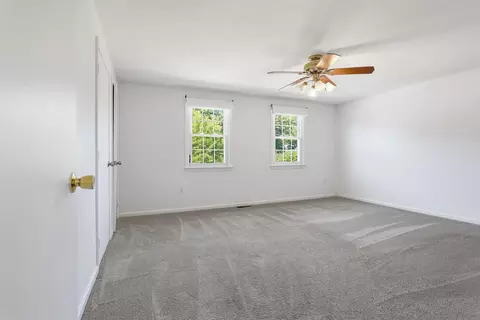 Bedroom - 17 Juniper Rd #L, Derry, NH 03038 photo 2 of 4