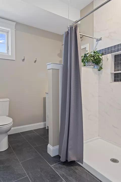 Bath - 553 Ocean Blvd, Hampton, NH 03842 photo 5 of 5