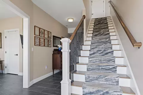 Entry Way - 553 Ocean Blvd, Hampton, NH 03842 photo 2 of 3