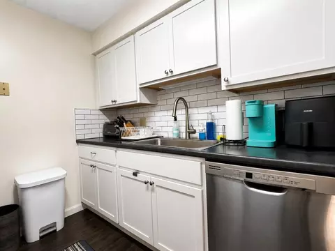 Kitchen - 47 S Williams St #211, Burlington, VT 05401 photo 3 of 3