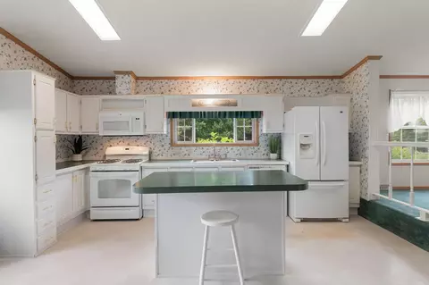 611 Meadowbend Rd, Williston, VT 05495 photo 9
