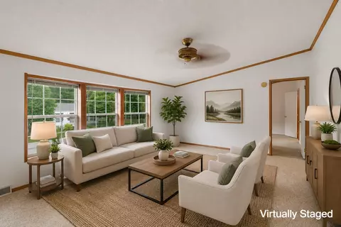611 Meadowbend Rd, Williston, VT 05495 photo 4