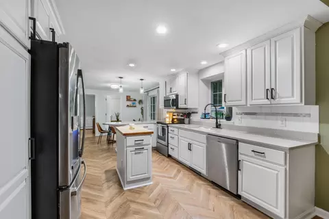 Kitchen - 2 Chapman Way, Exeter, NH 03833 photo 1 of 4