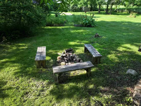 Exterior - 164 W Shore Rd, Grand Isle, VT 05458 photo 3 of 7
