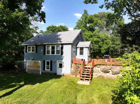 Exterior - 164 W Shore Rd, Grand Isle, VT 05458 photo 2 of 7