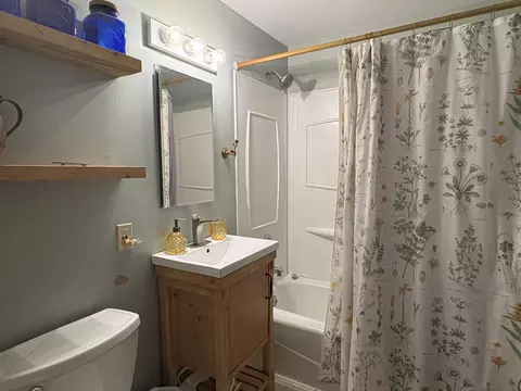 Bath - 164 W Shore Rd, Grand Isle, VT 05458 photo 1 of 1