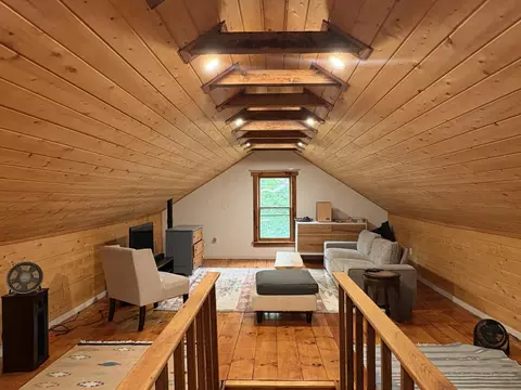 Living - 164 W Shore Rd, Grand Isle, VT 05458 photo 6 of 6