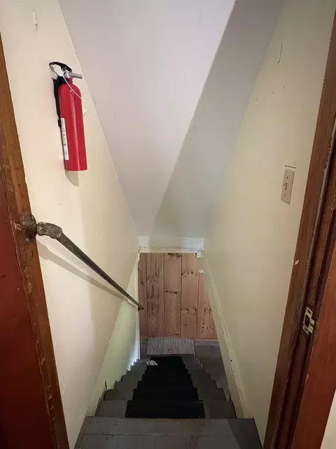 Entry Way - 164 W Shore Rd, Grand Isle, VT 05458 photo 2 of 2