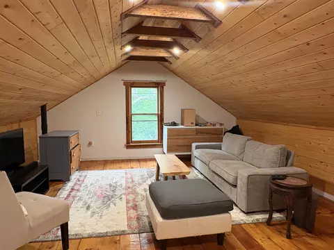 Living - 164 W Shore Rd, Grand Isle, VT 05458 photo 4 of 6