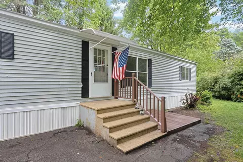4 Matthew Rd, Hooksett, NH 03106 photo 2