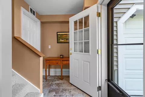Entry Way - 55 Autumn Run, Hooksett, NH 03106 photo 5 of 5