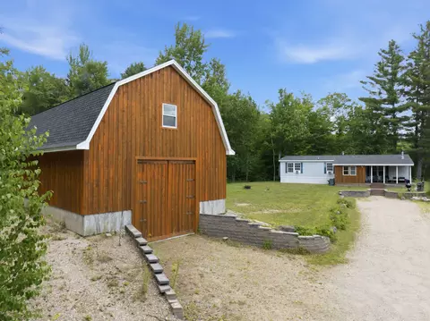 68 Russell Farm Rd, Woodstock, NH 03262