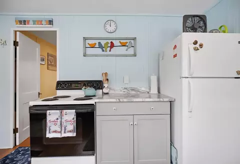 Kitchen - 51 Highland Ave, Hampton, NH 03842 photo 3 of 4