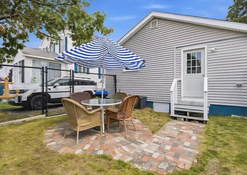 Exterior - 51 Highland Ave, Hampton, NH 03842 photo 8 of 8