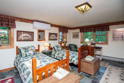 Bedroom - 1545 E Hill Rd, Ludlow, VT 05149 photo 7 of 8