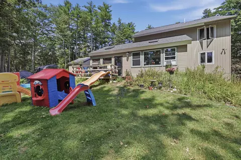 Exterior - 10 Evergreen Dr, Hampstead, NH 03841 photo 10 of 12