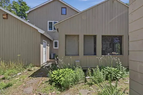 Exterior - 10 Evergreen Dr, Hampstead, NH 03841 photo 9 of 12