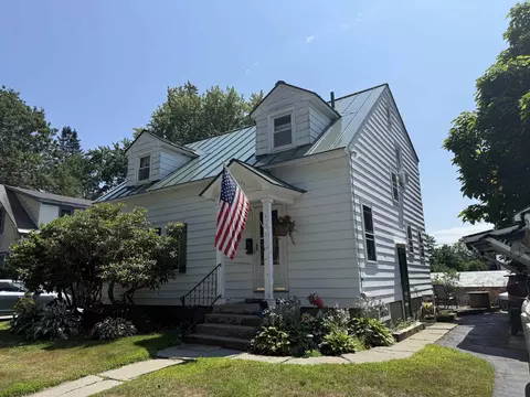 Exterior - 185 Wall St, Springfield, VT 05156 photo 2 of 21