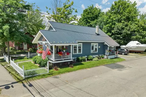 50 Gilford Ave, Laconia, NH 03246