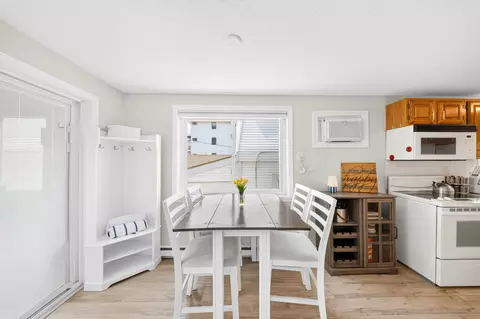 Dining - 421 Ocean Blvd #4S, Hampton, NH 03842 photo 1 of 3