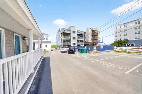 Exterior - 421 Ocean Blvd #4S, Hampton, NH 03842 photo 3 of 4