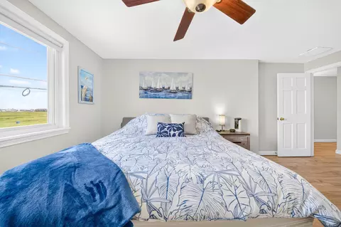 Bedroom - 421 Ocean Blvd #4S, Hampton, NH 03842 photo 3 of 10