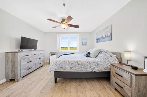Bedroom - 421 Ocean Blvd #4S, Hampton, NH 03842 photo 2 of 10