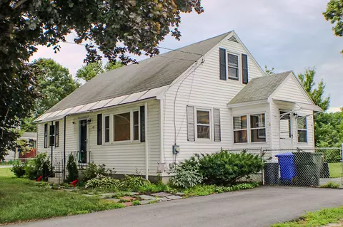 45 River Bank Rd, Manchester, NH 03103