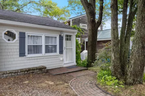 Exterior - 24 Walnut Ave, Hampton, NH 03842 photo 11 of 12