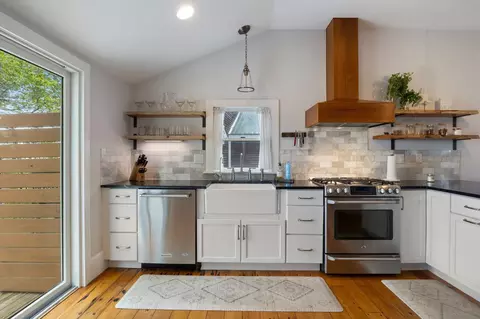 Kitchen - 24 Walnut Ave, Hampton, NH 03842 photo 2 of 6