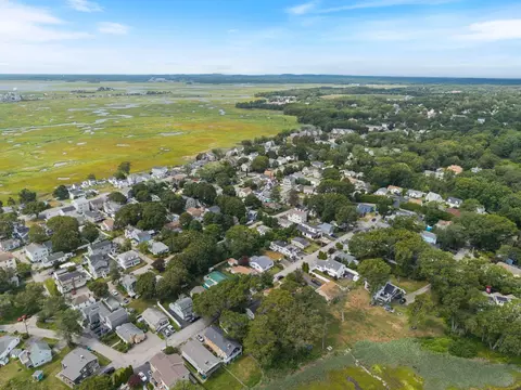 View/Area - 24 Walnut Ave, Hampton, NH 03842 photo 11 of 13