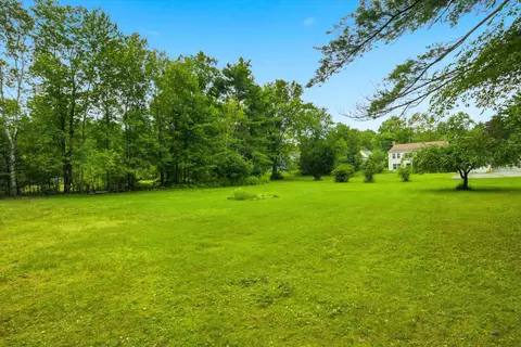 308 Squantum Rd, Jaffrey, NH 03452