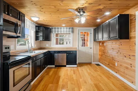57 School St, Sheldon, VT 05483