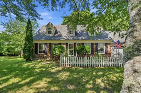 1644 Union St, Manchester, NH 03104