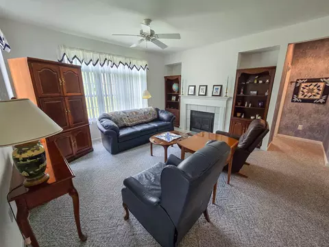 Living - 80 Casey Ln, Williston, VT 05495 photo 3 of 7